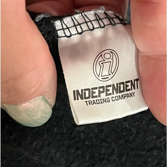 Classic Dot Santa Cruz Hoodie (small kids size) black - Picture 3 of 11